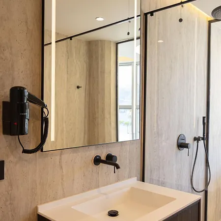 Quartz 5* Vlorë